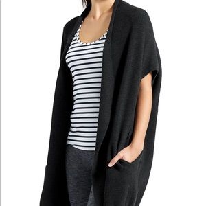 Athleta Restful Cocoon Wrap